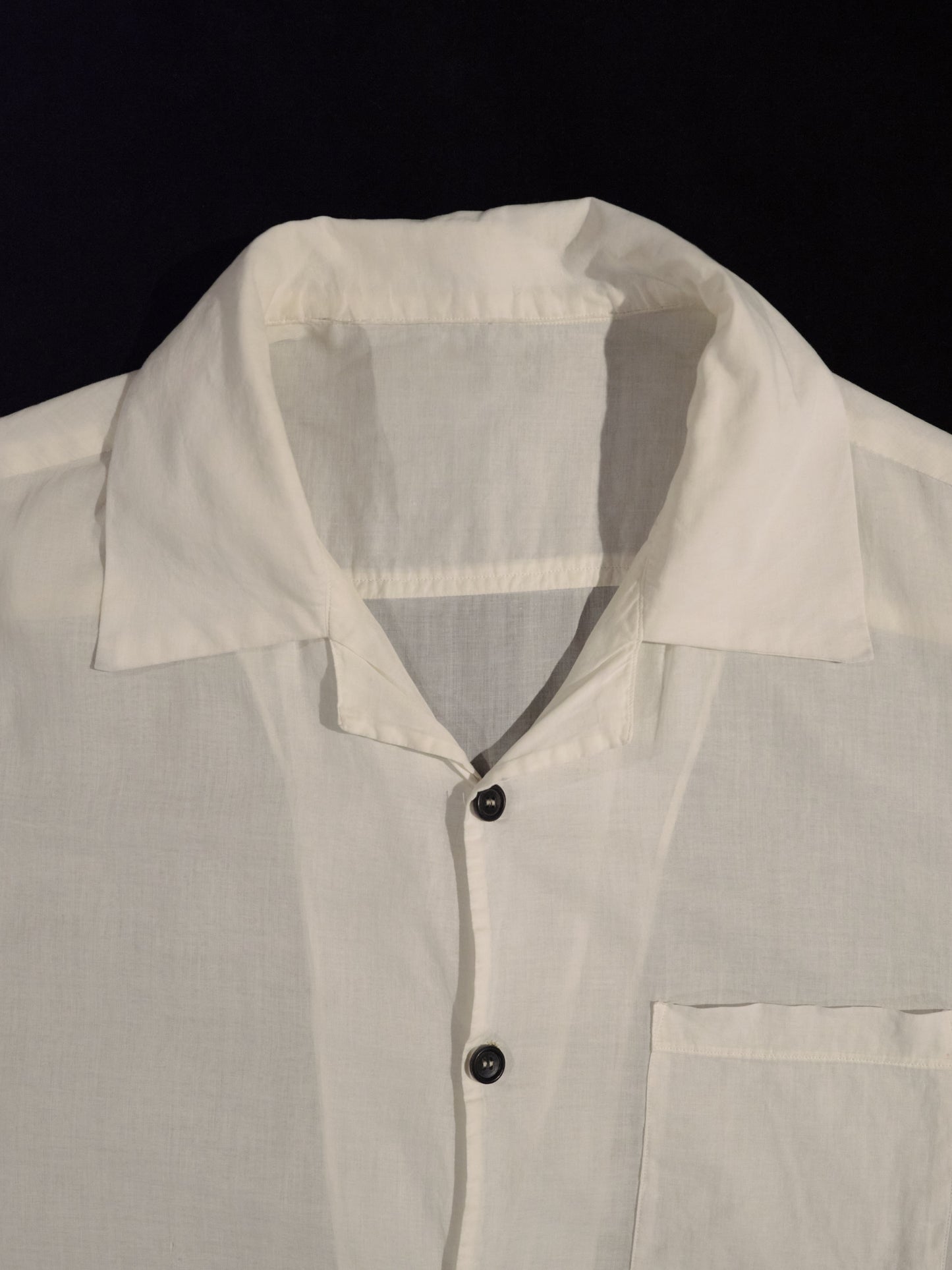 Fine short sleeve button down